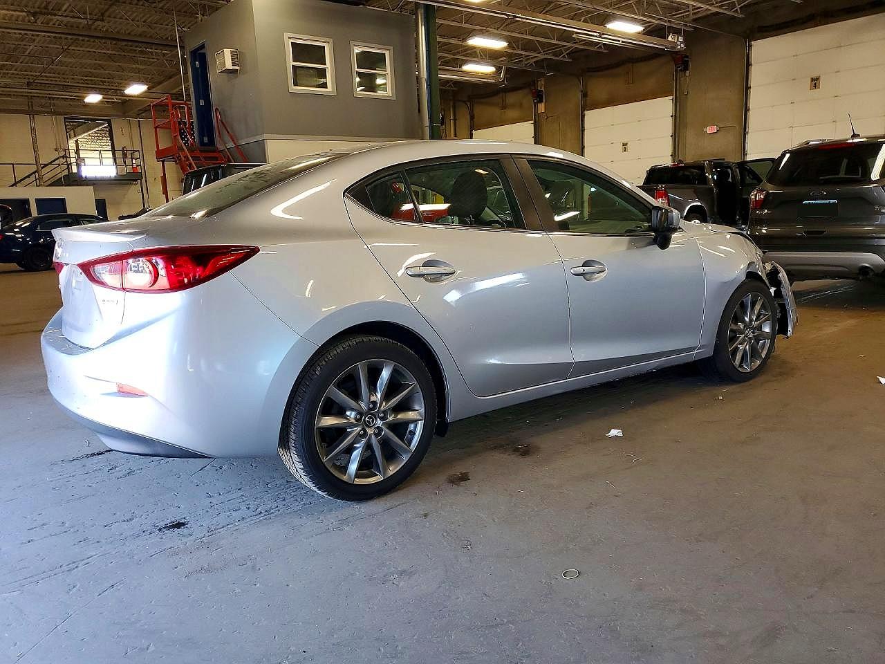 2018 MAZDA 3
