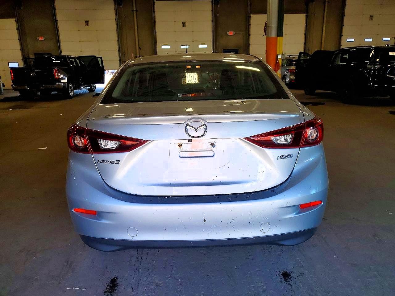 2018 MAZDA 3