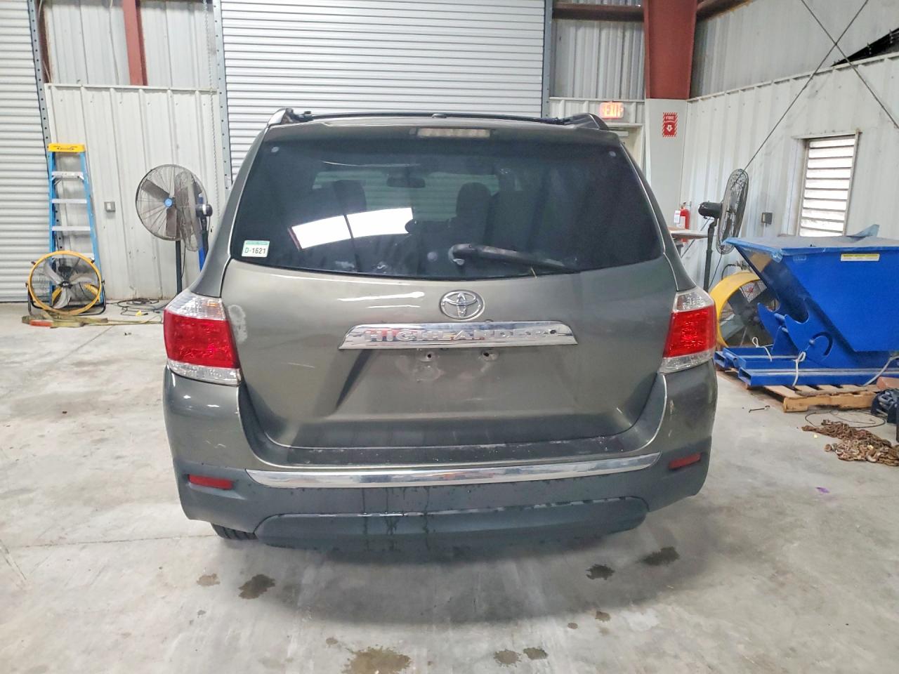 2012 TOYOTA HIGHLANDER