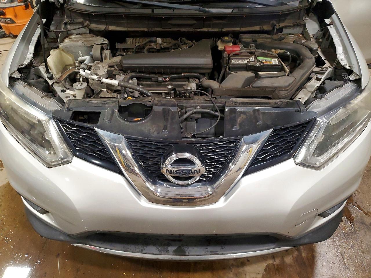 2015 NISSAN ROGUE