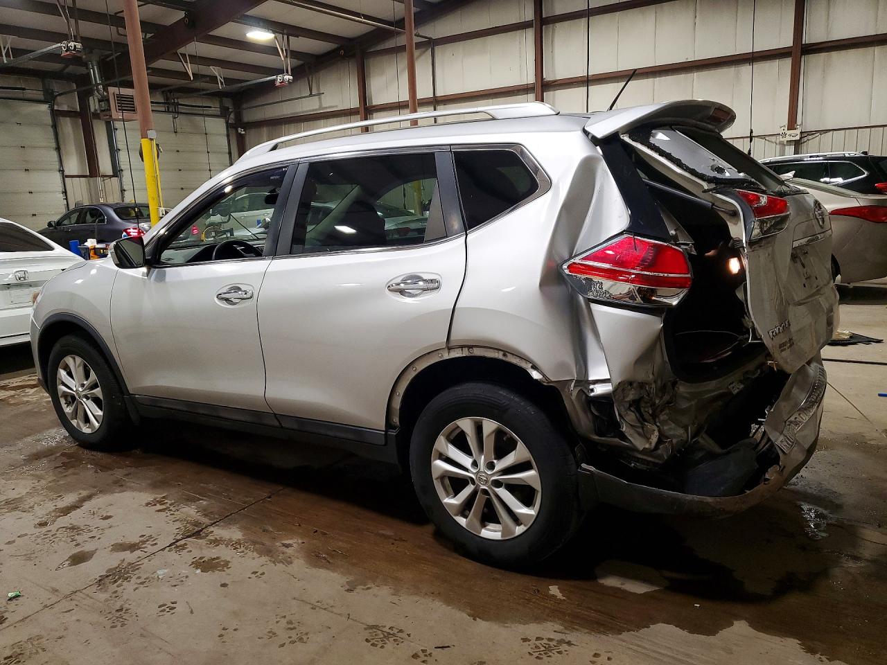 2015 NISSAN ROGUE