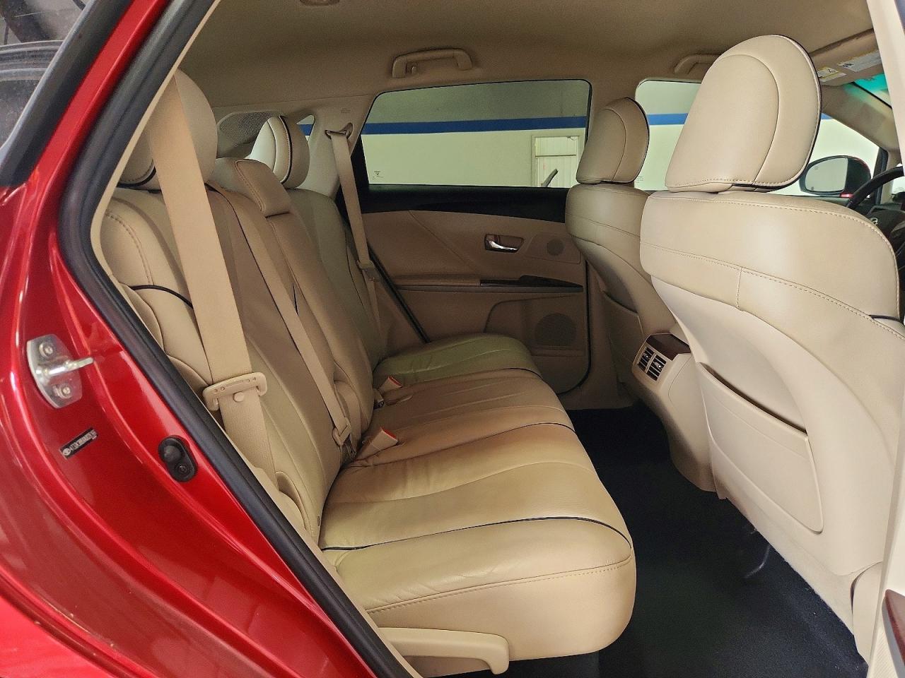 2010 TOYOTA VENZA