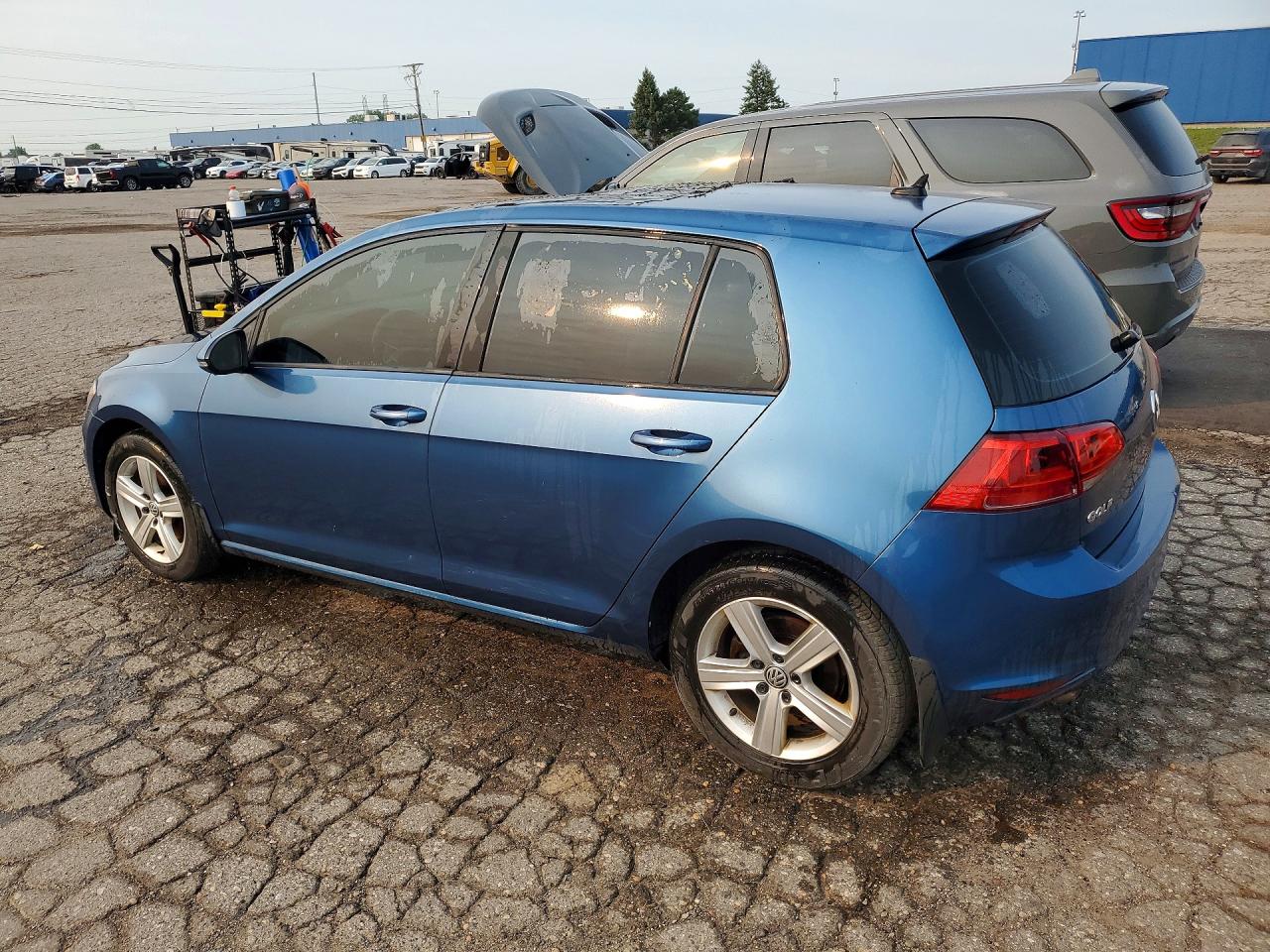 2017 VOLKSWAGEN GOLF