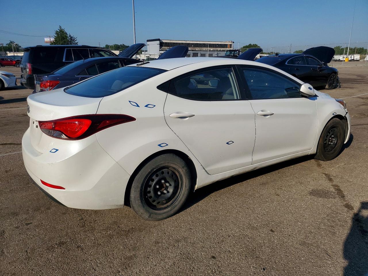 2016 HYUNDAI ELANTRA