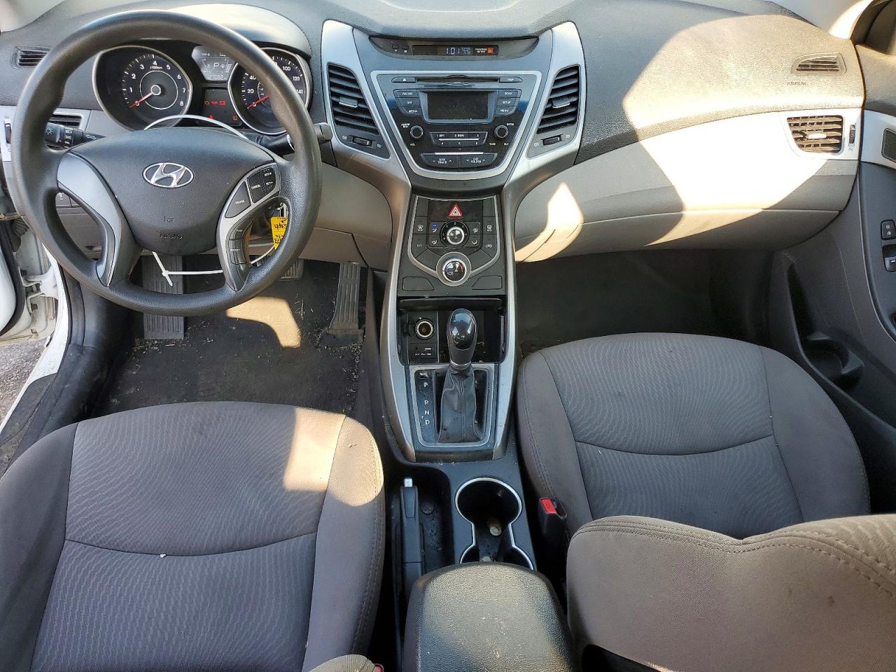 2016 HYUNDAI ELANTRA