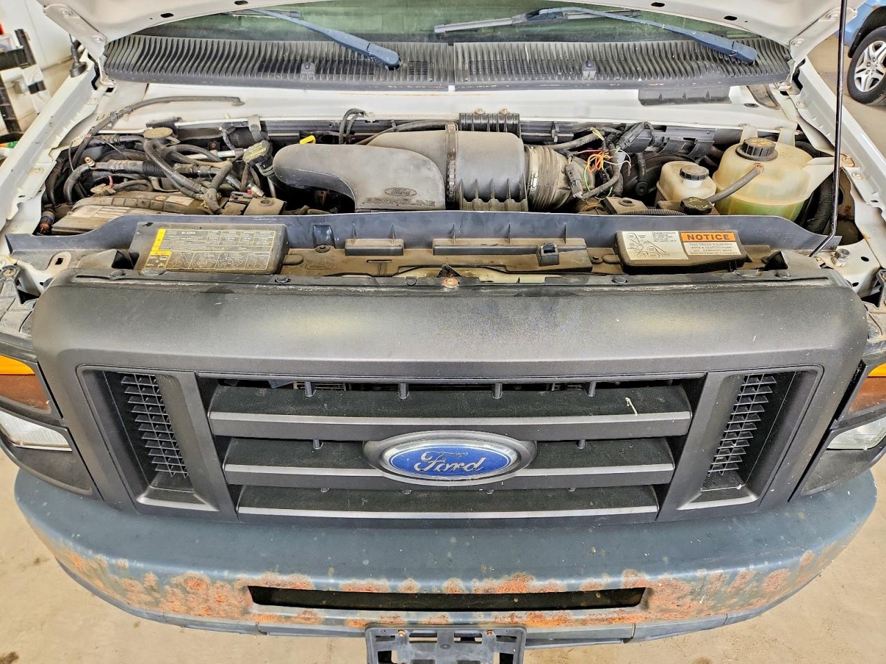 2009 FORD ECONOLINE