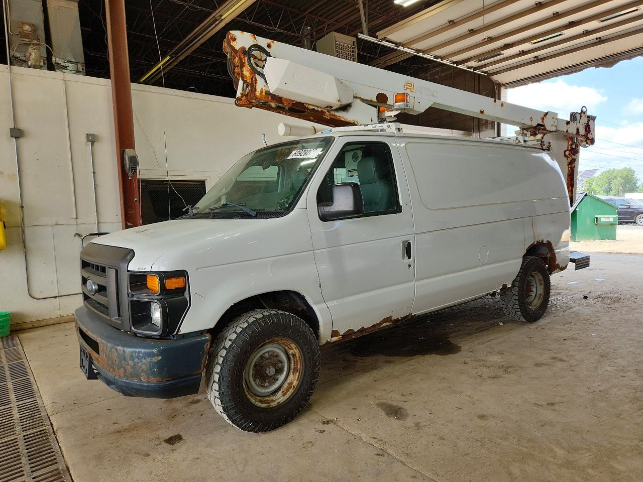 2009 FORD ECONOLINE