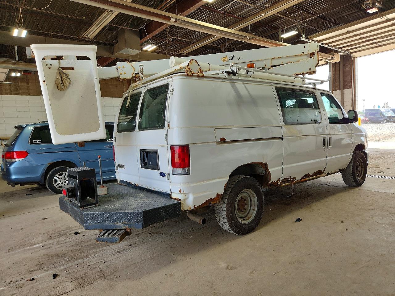 2009 FORD ECONOLINE