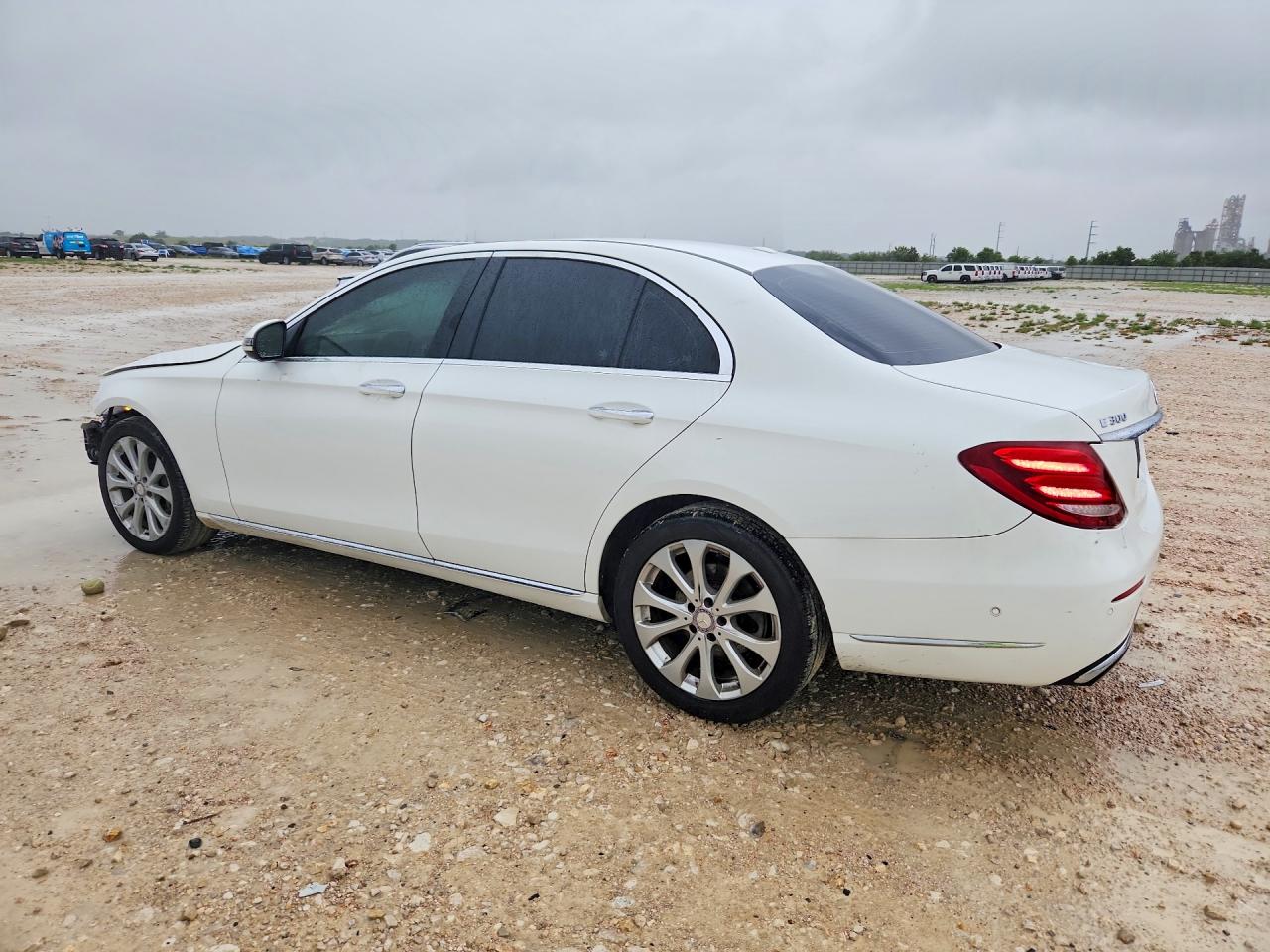2017 MERCEDES-BENZ E-CLASS