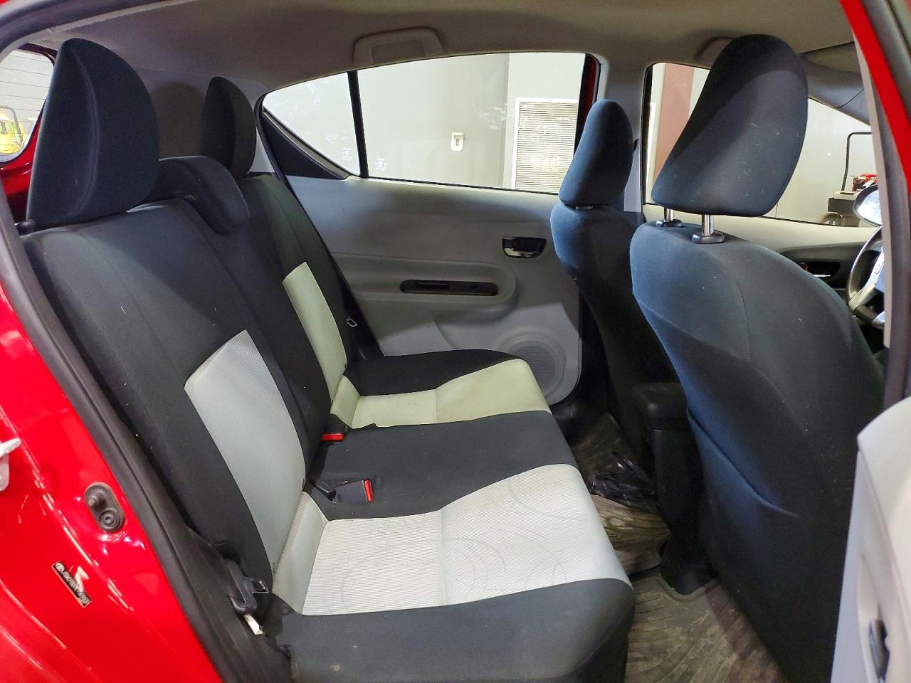2014 TOYOTA PRIUS