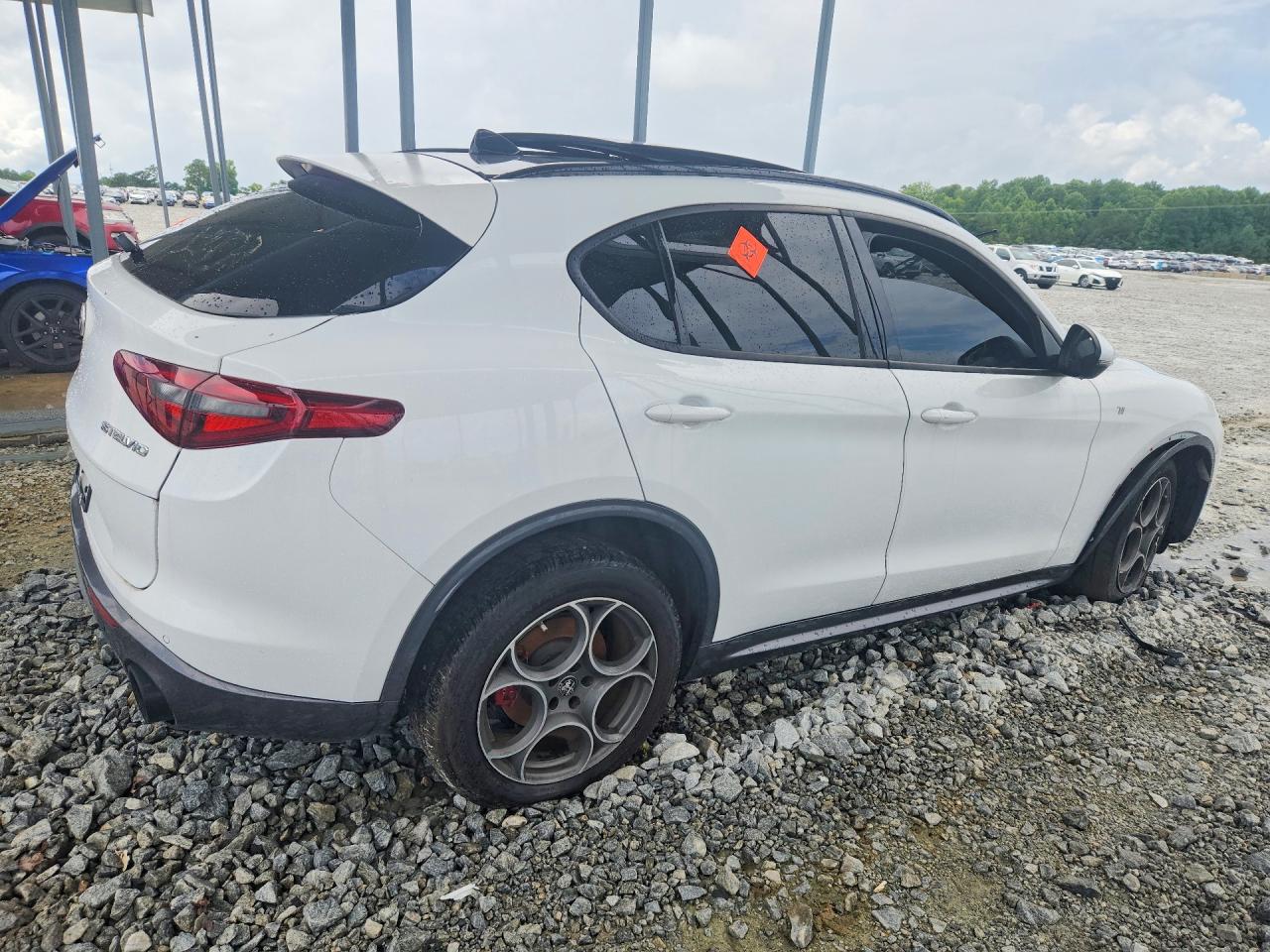 2022 ALFA ROMEO STELVIO