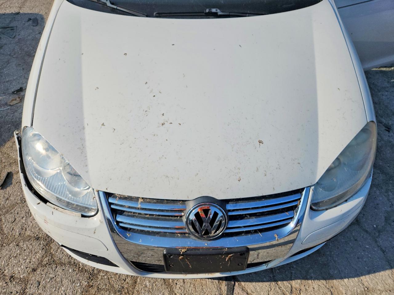 2010 VOLKSWAGEN JETTA