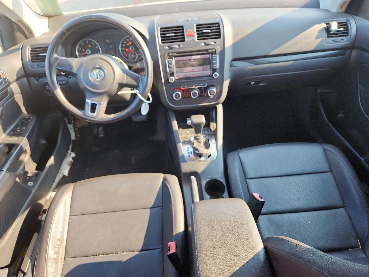 2010 VOLKSWAGEN JETTA