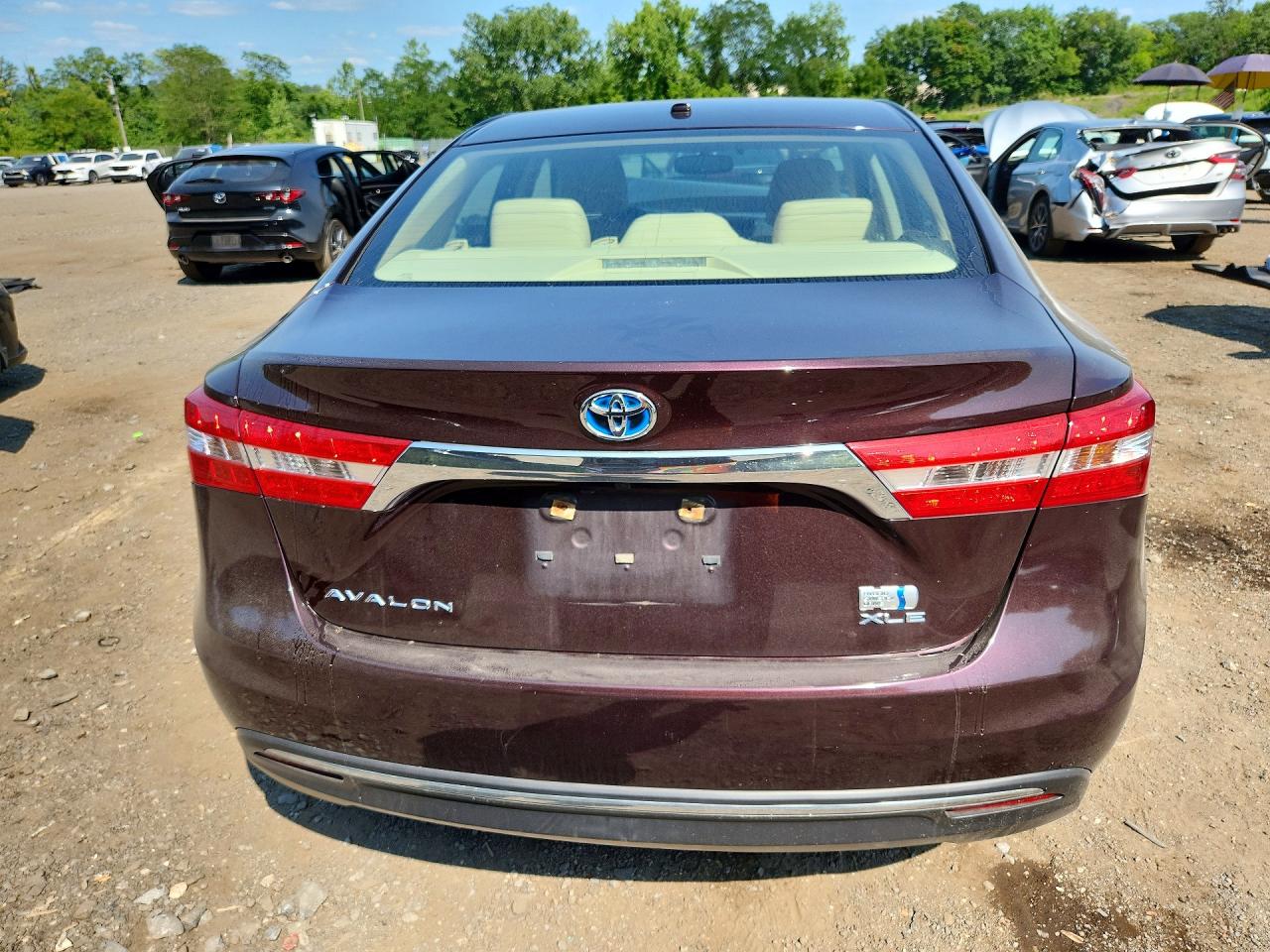 2015 TOYOTA AVALON