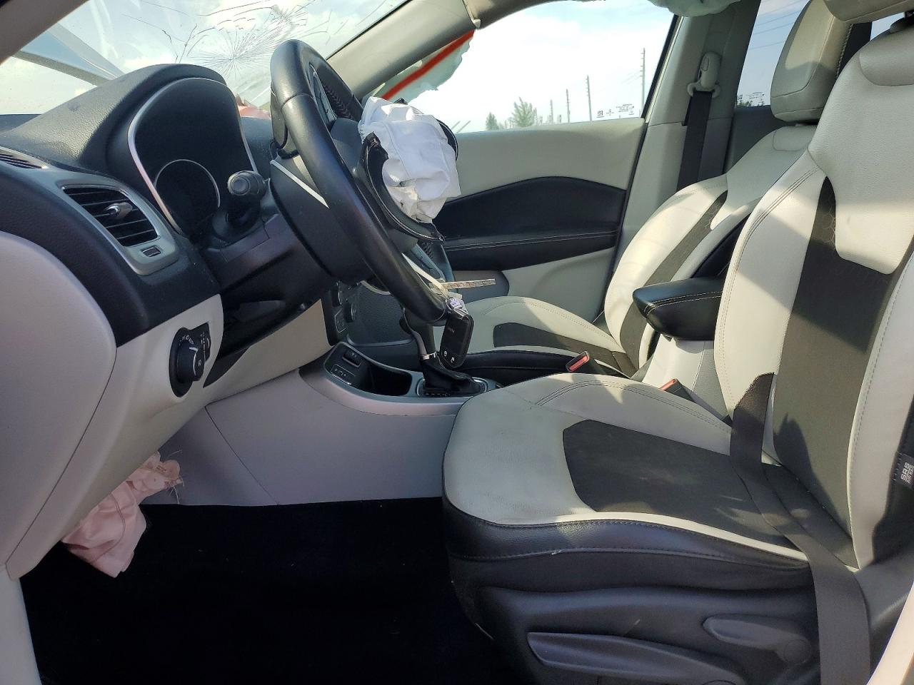 2019 JEEP COMPASS