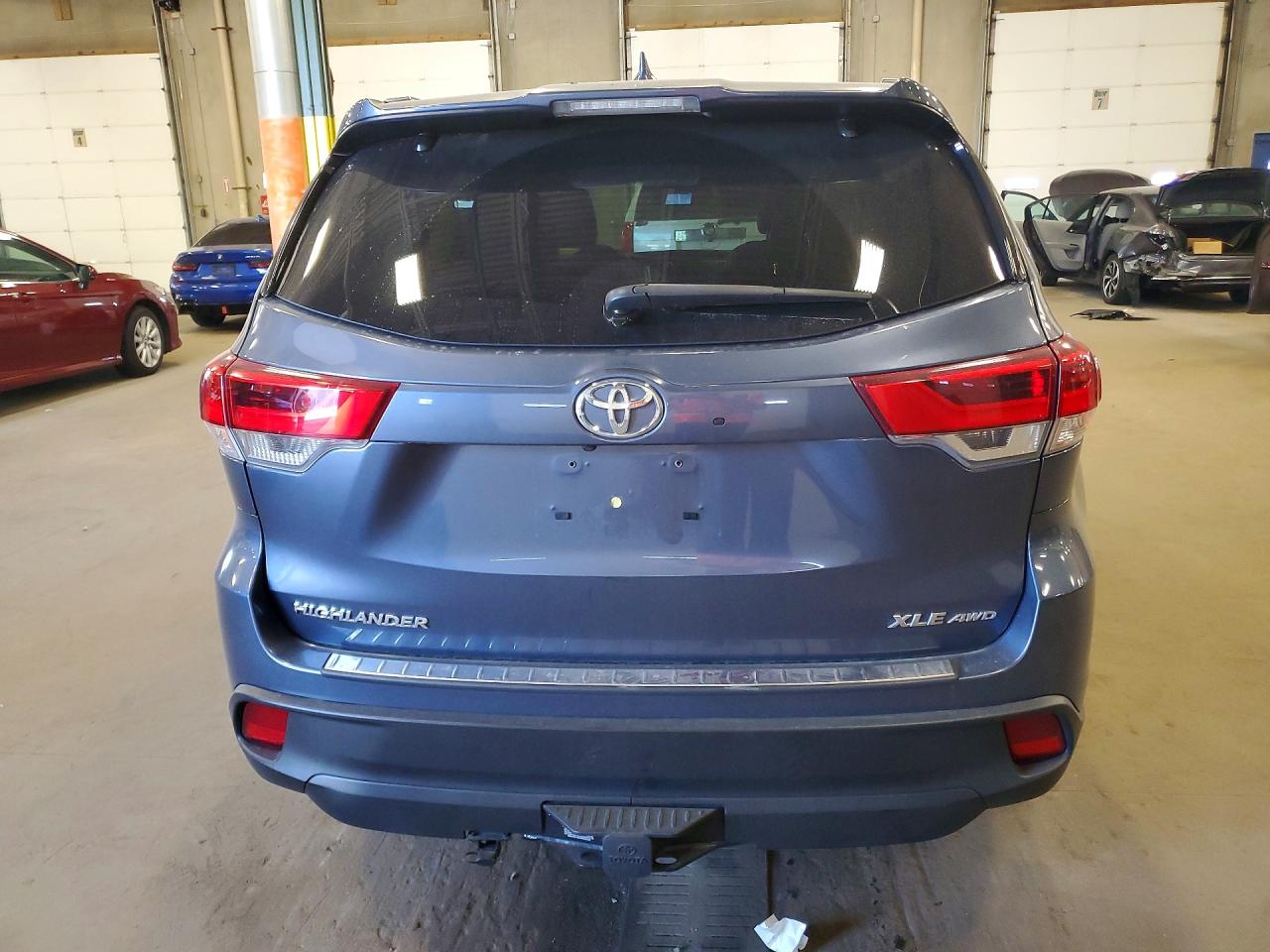 2019 TOYOTA HIGHLANDER