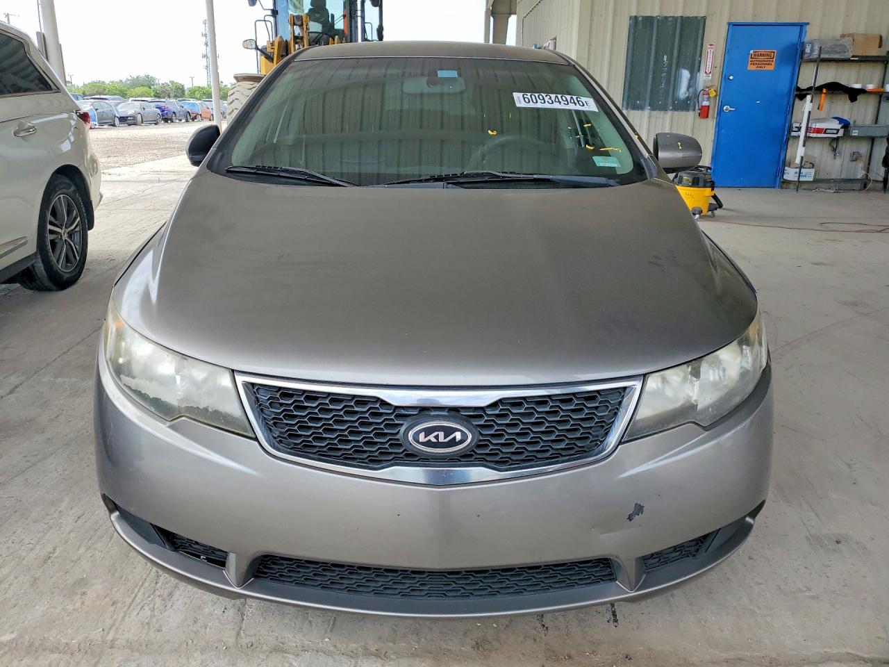2011 KIA FORTE5