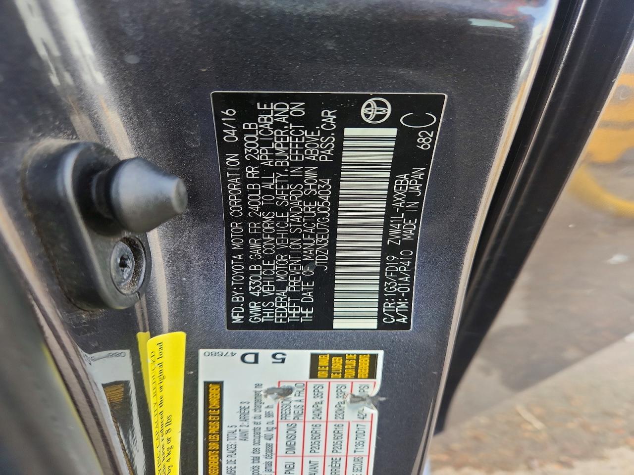 2016 TOYOTA PRIUS