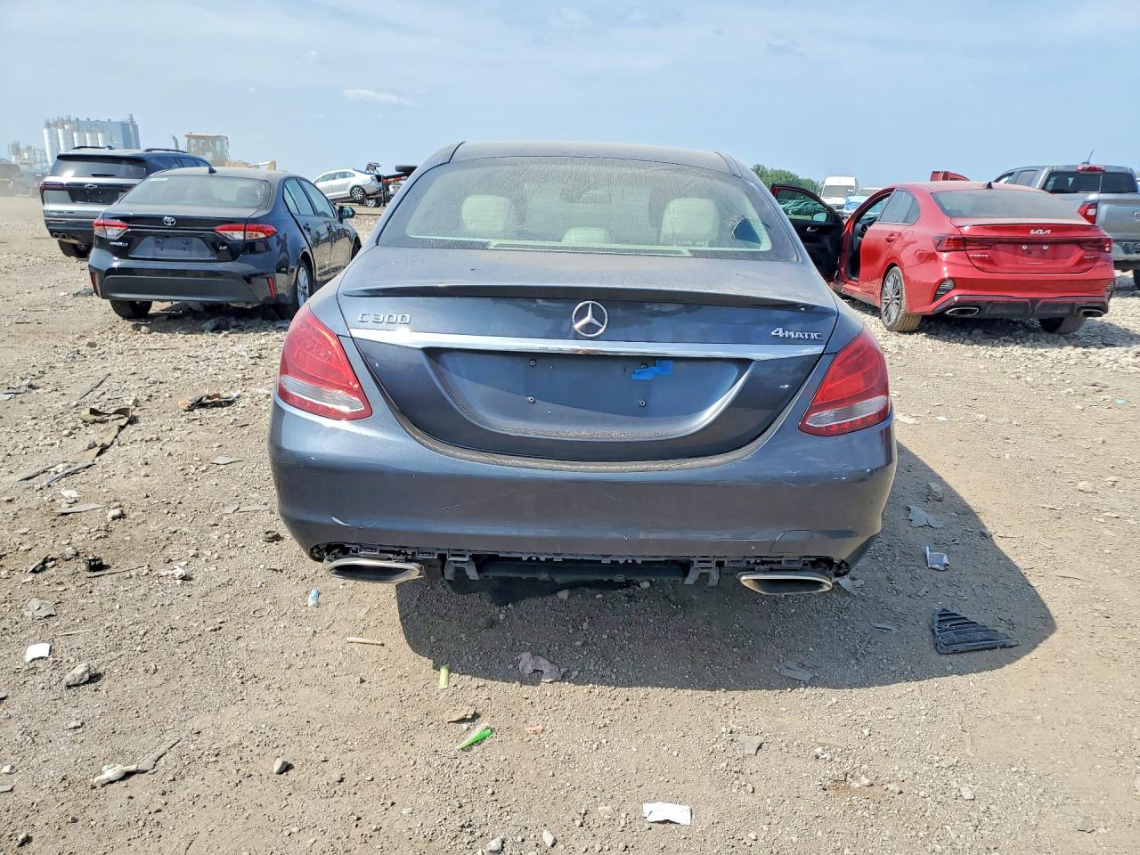 2016 MERCEDES-BENZ C-CLASS