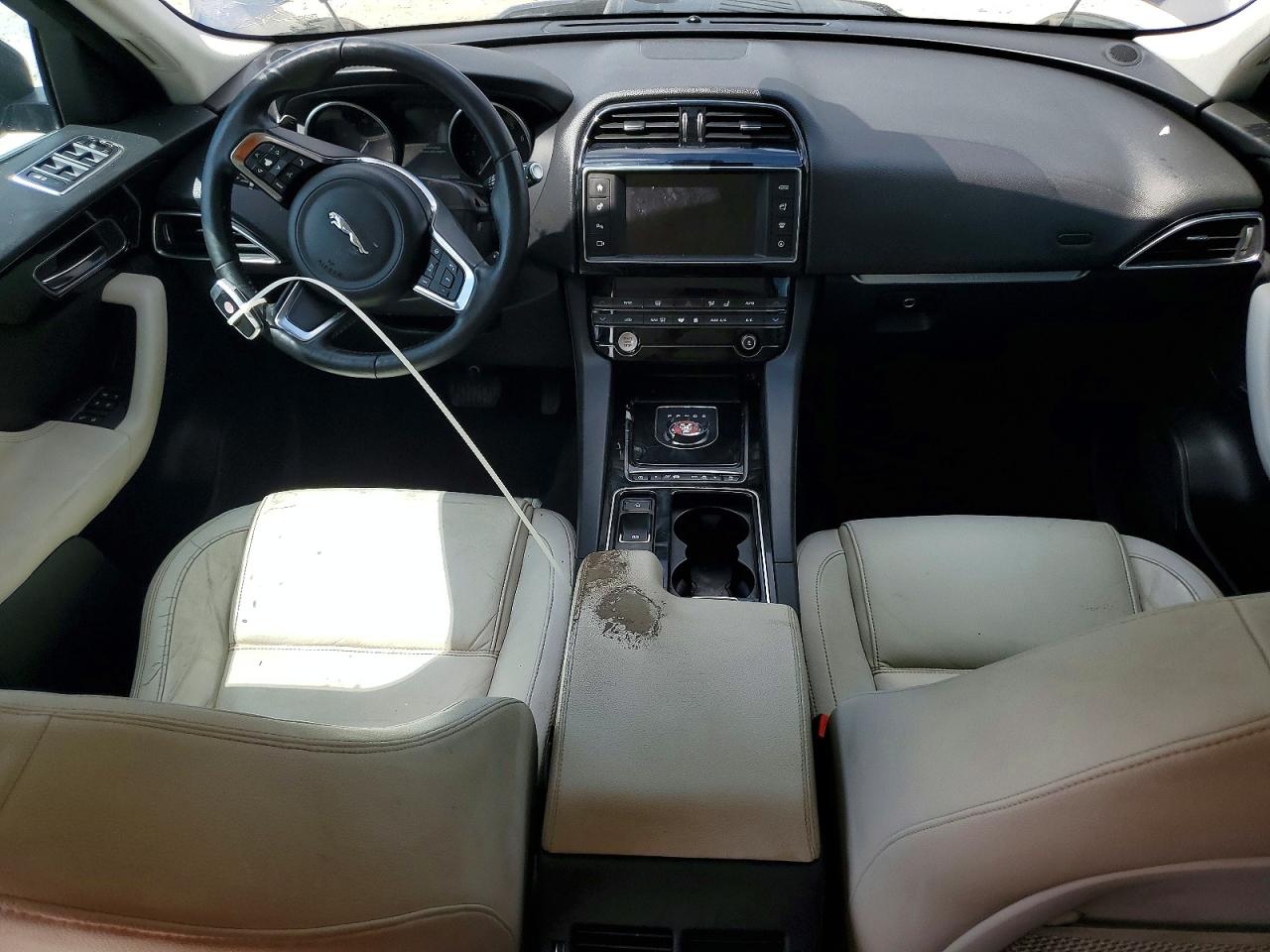 2018 JAGUAR F-PACE