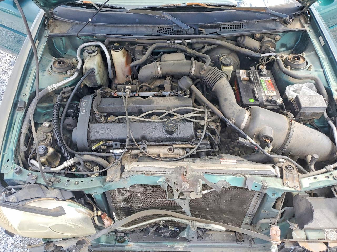 2000 FORD ESCORT