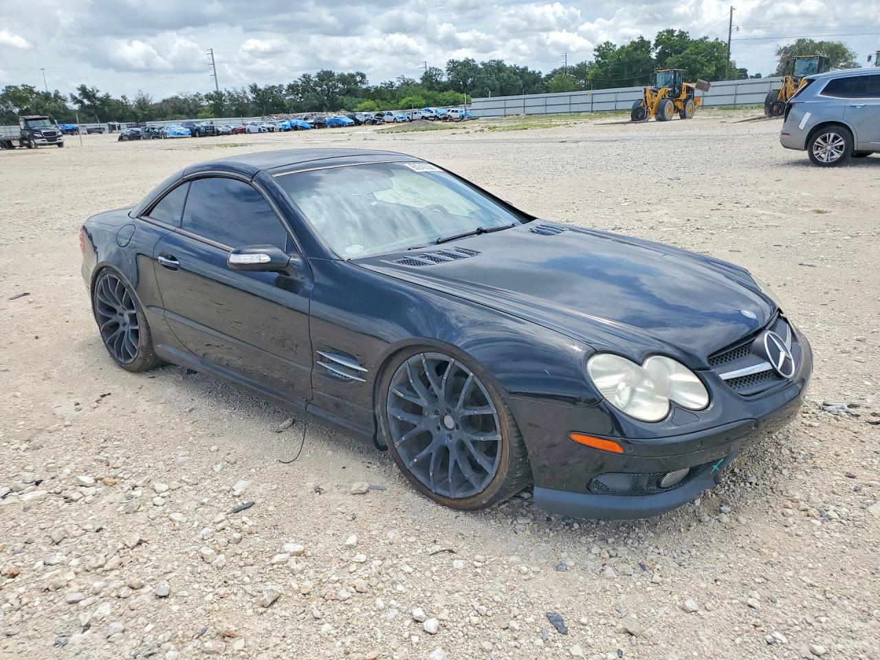 2004 MERCEDES-BENZ SL-CLASS
