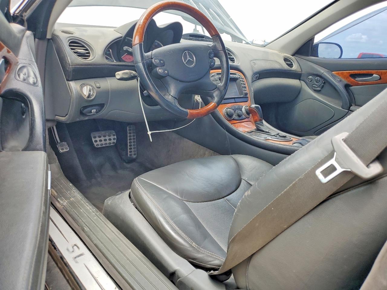 2004 MERCEDES-BENZ SL-CLASS