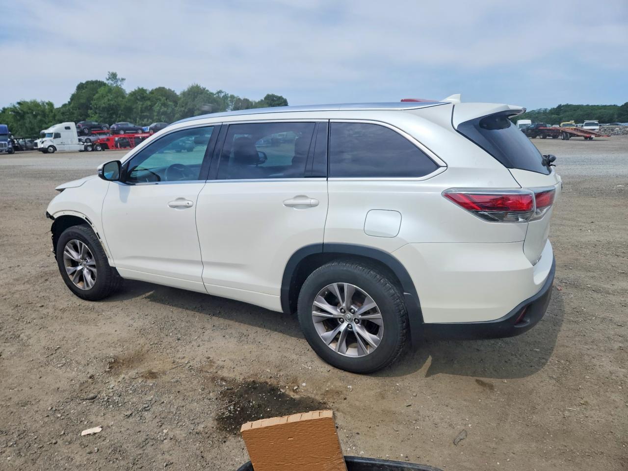 2014 TOYOTA HIGHLANDER
