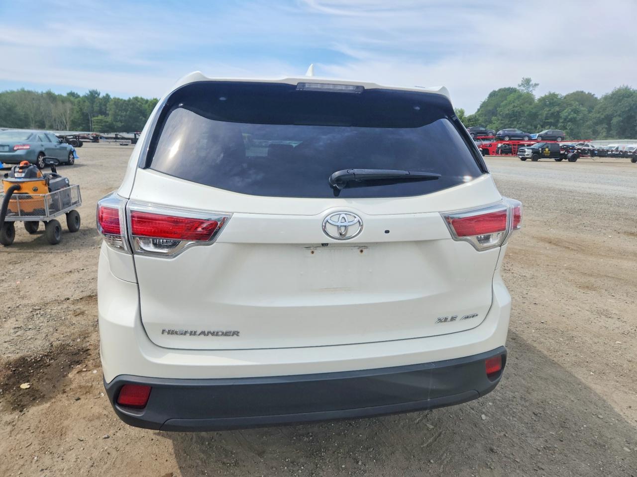 2014 TOYOTA HIGHLANDER