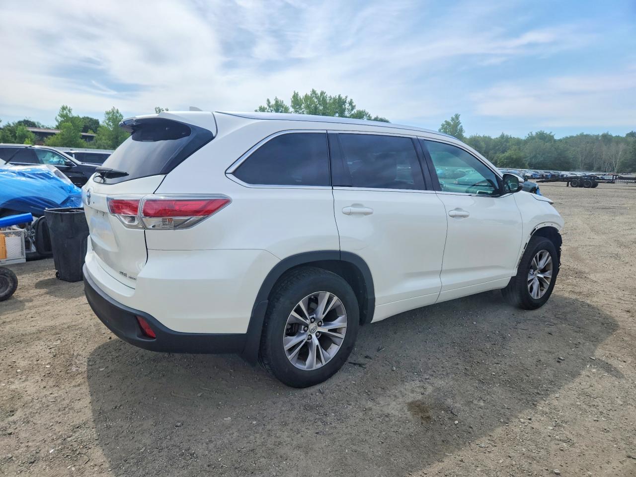 2014 TOYOTA HIGHLANDER