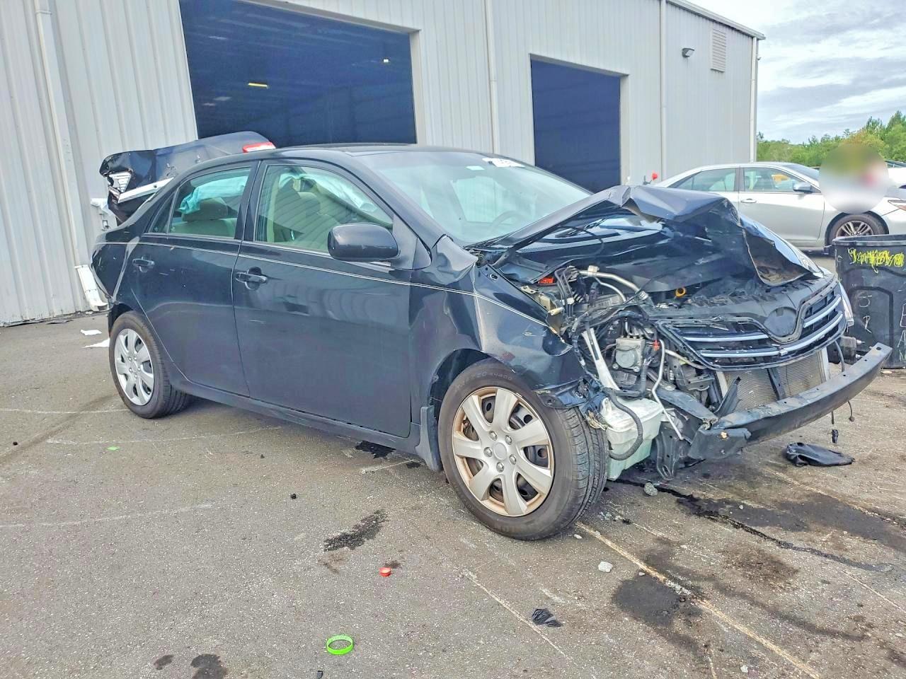 2013 TOYOTA COROLLA