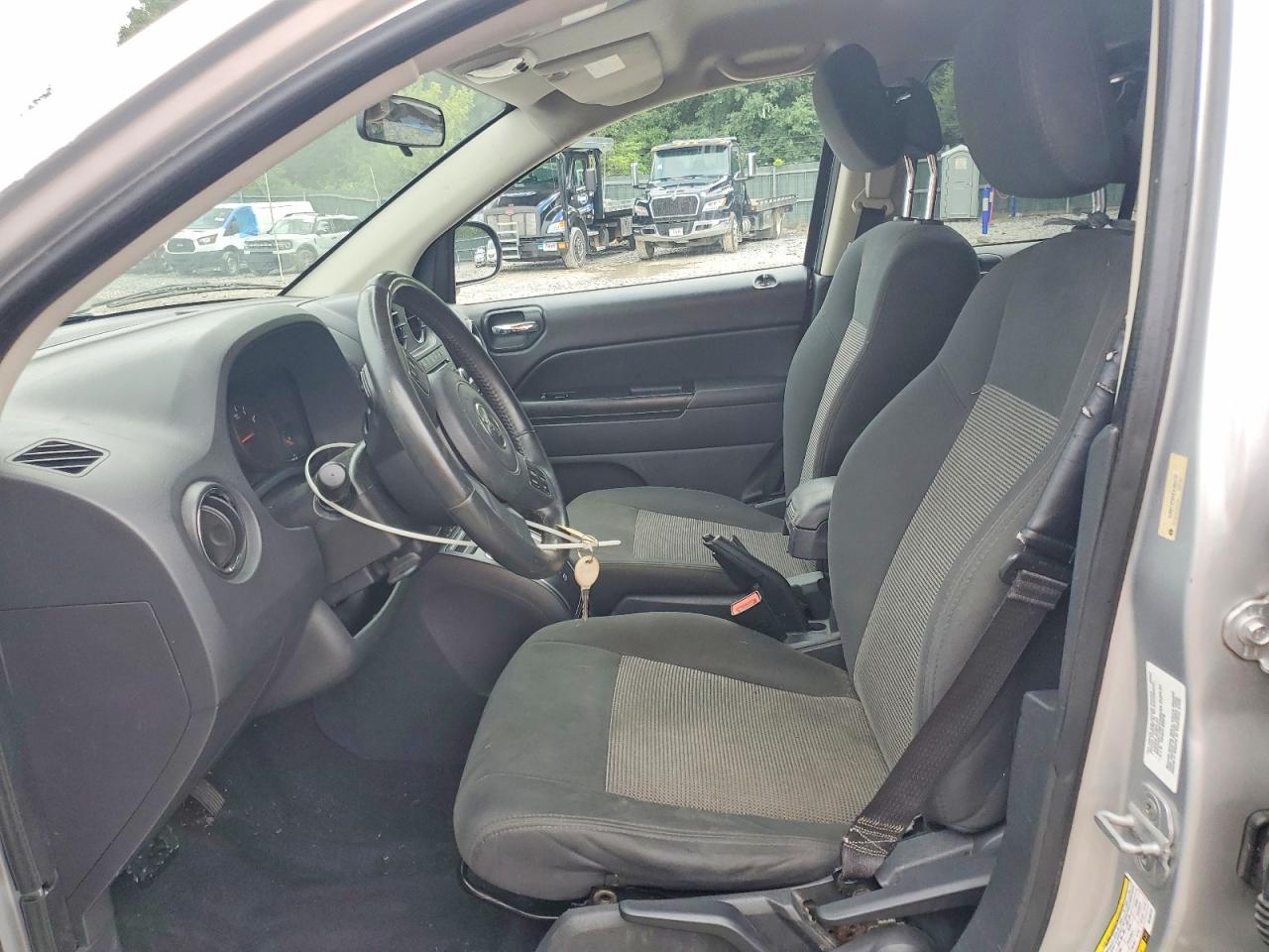 2011 JEEP COMPASS