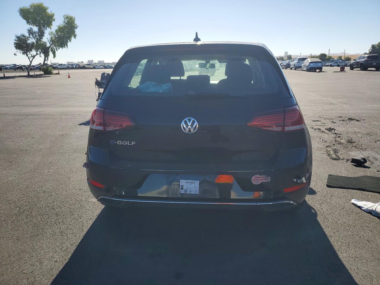 2019 VOLKSWAGEN GOLF