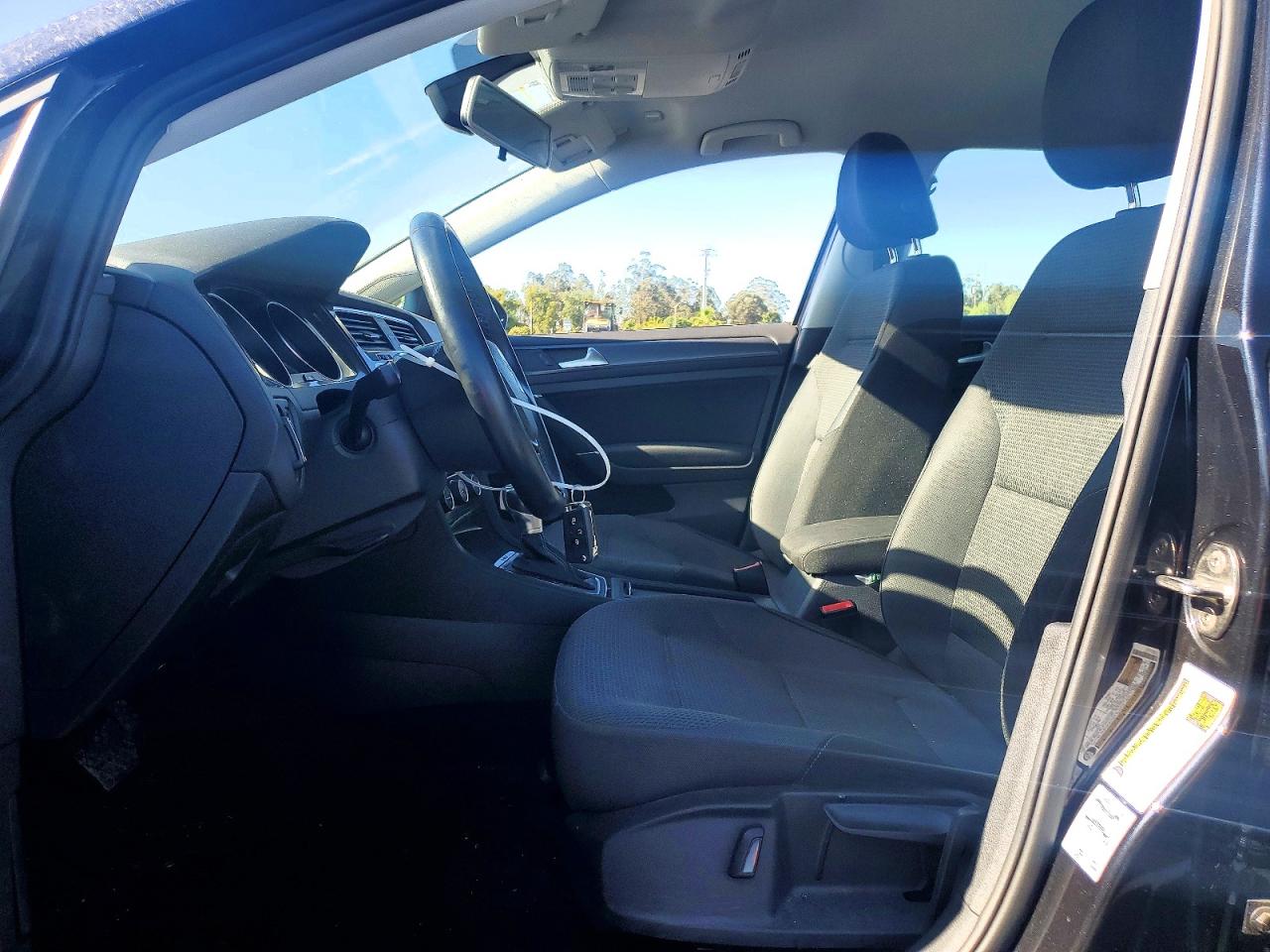 2019 VOLKSWAGEN GOLF