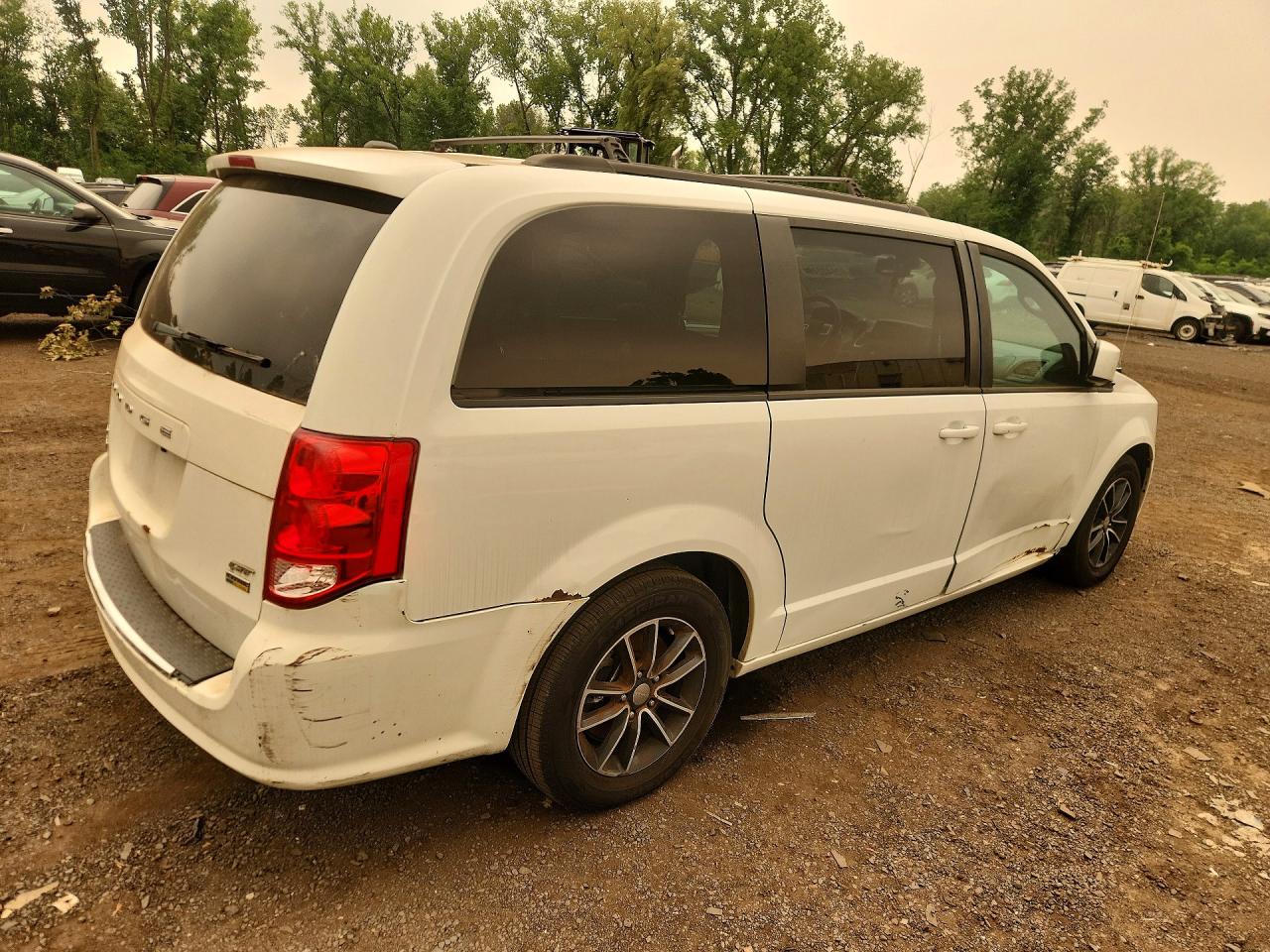 2018 DODGE CARAVAN