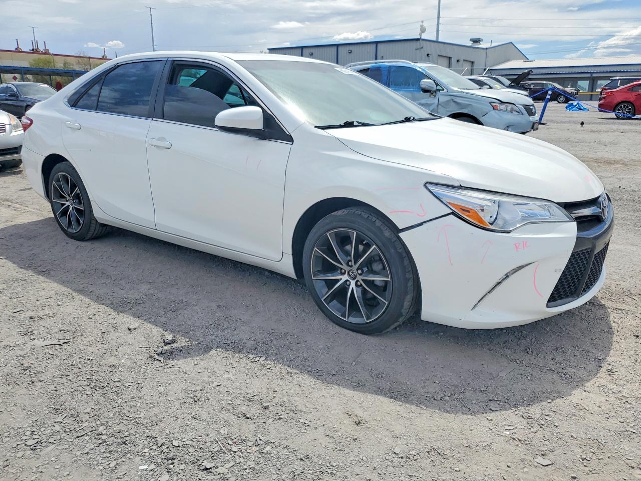 2015 TOYOTA CAMRY