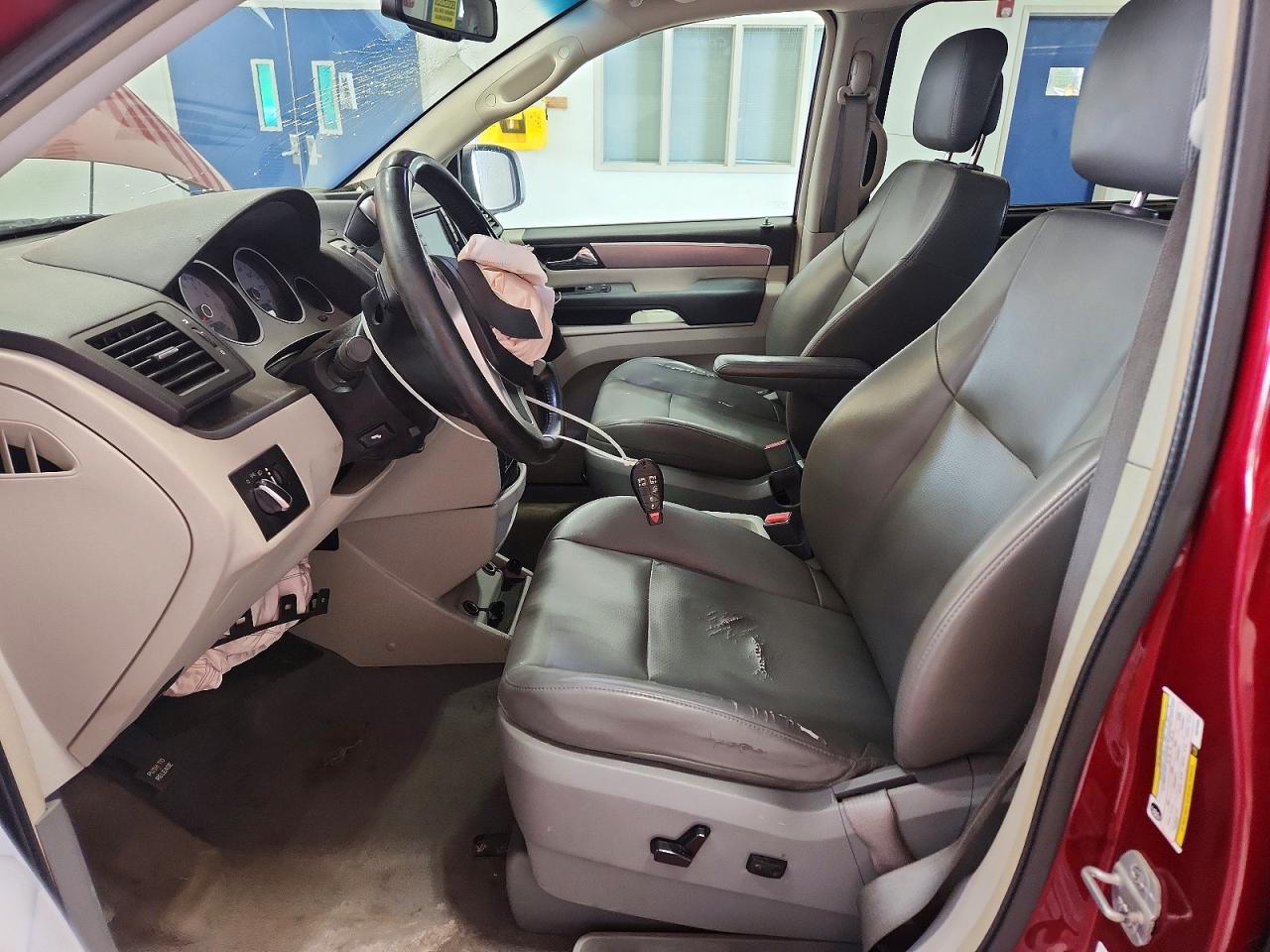 2012 VOLKSWAGEN ROUTAN