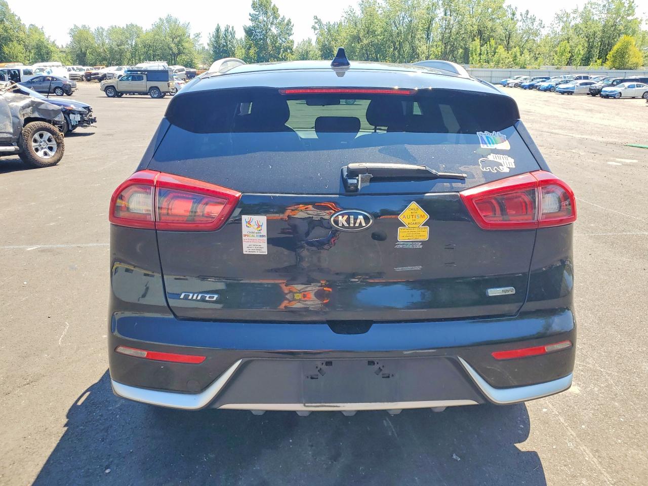 2017 KIA NIRO
