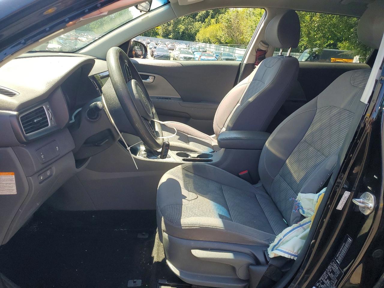 2017 KIA NIRO
