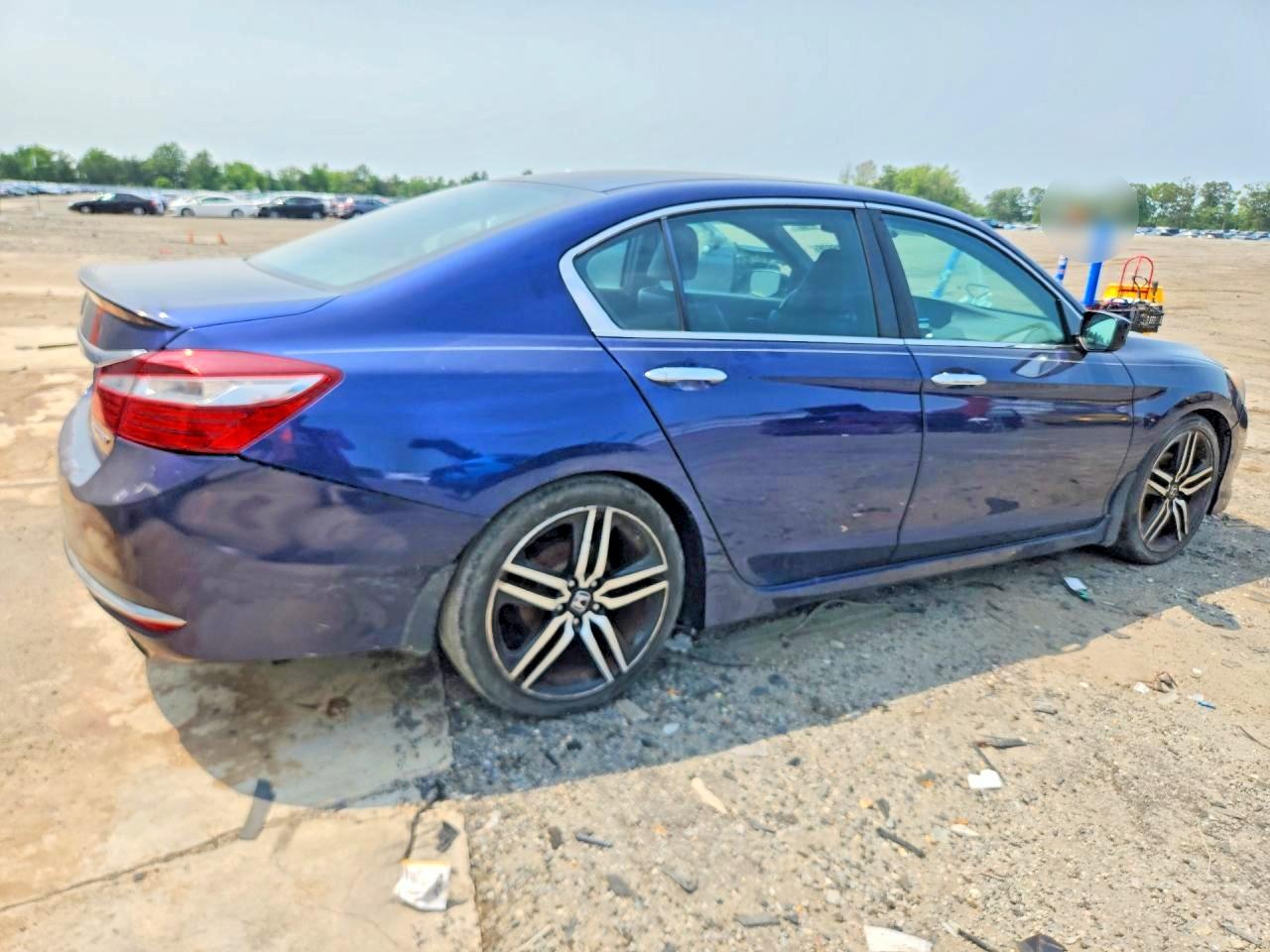 2016 HONDA ACCORD