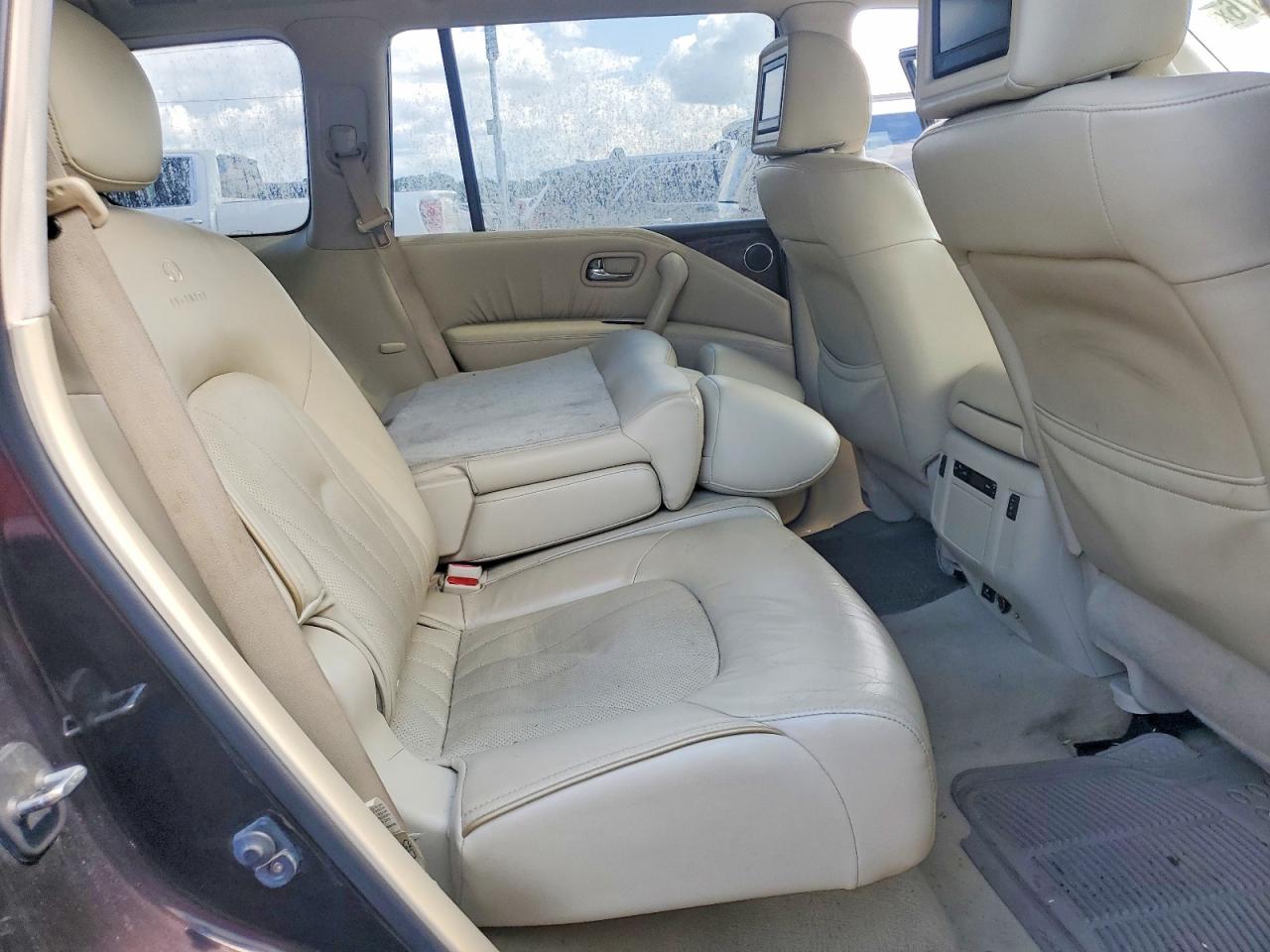 2011 INFINITI QX56