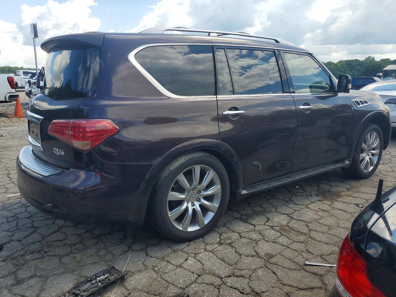 2011 INFINITI QX56