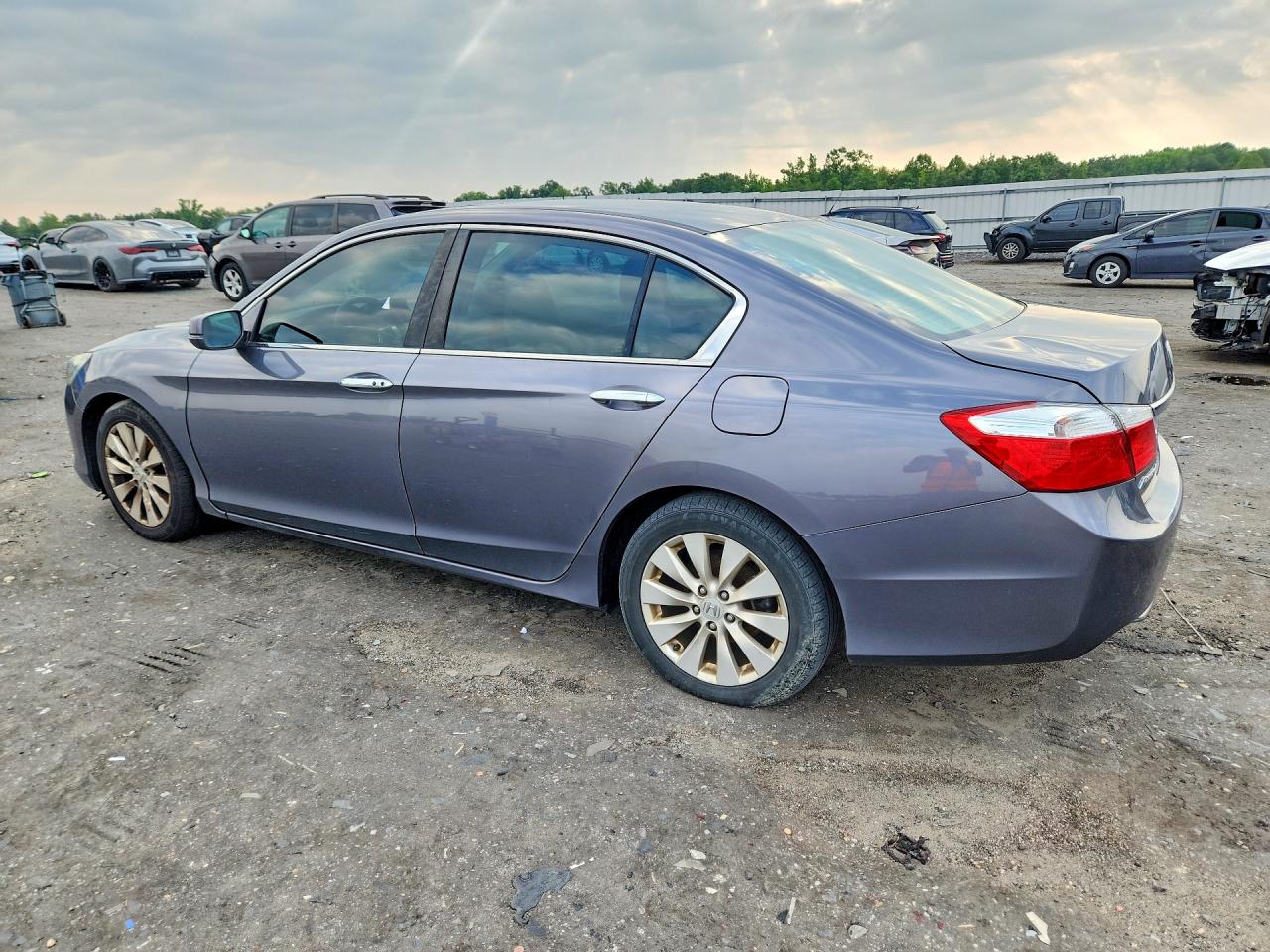 2015 HONDA ACCORD