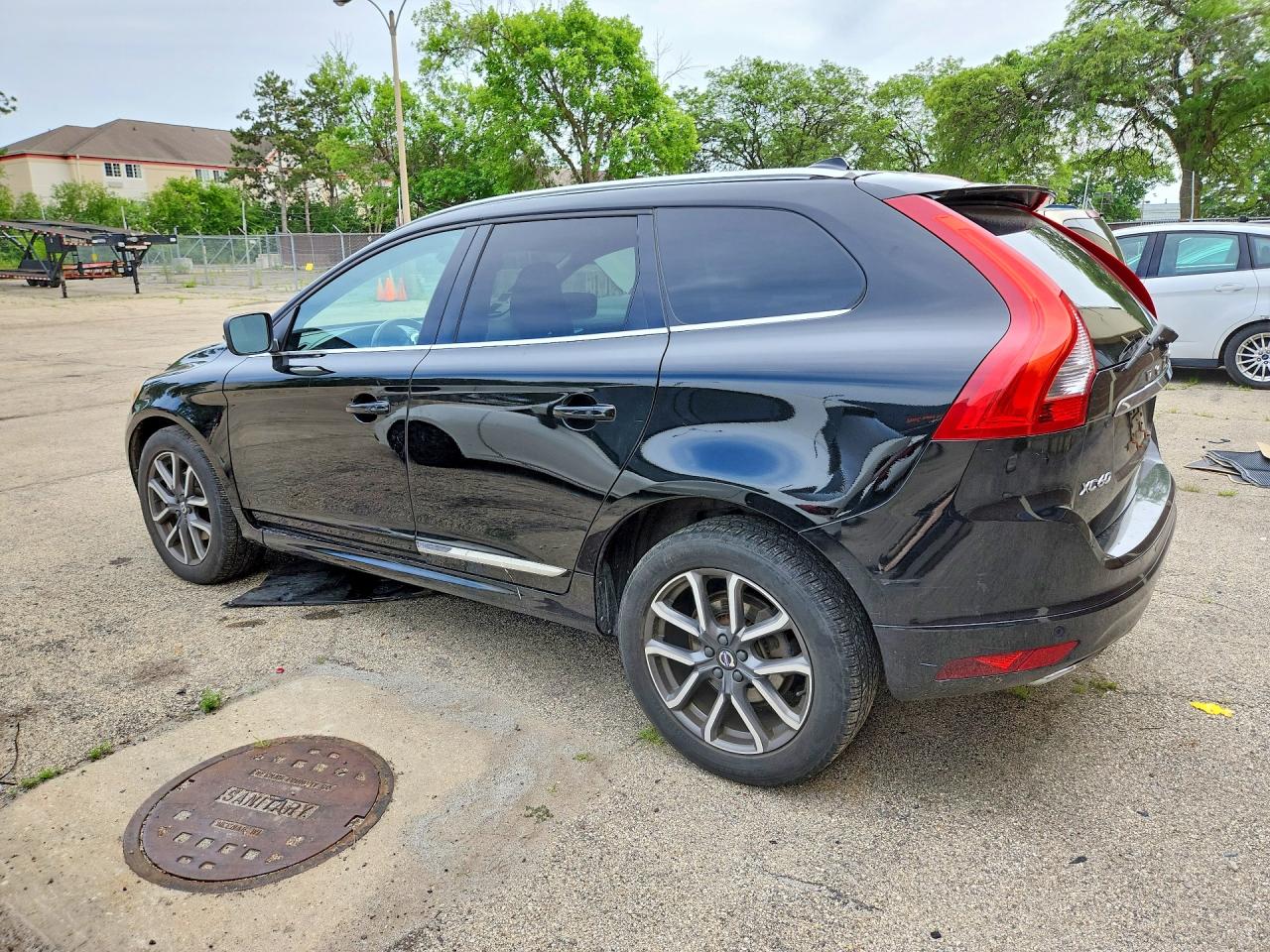 2016 VOLVO XC60