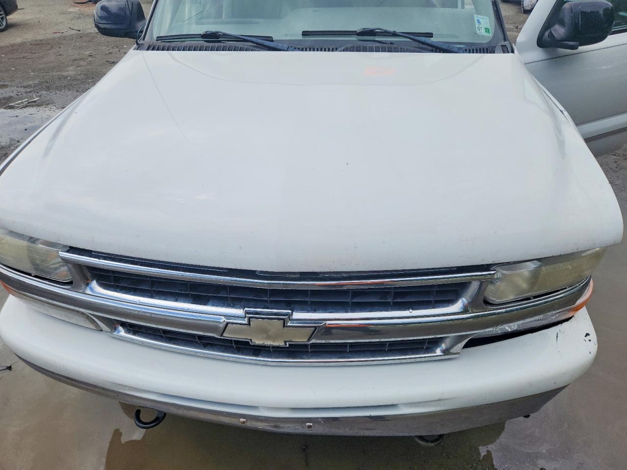 2001 CHEVROLET SUBURBAN