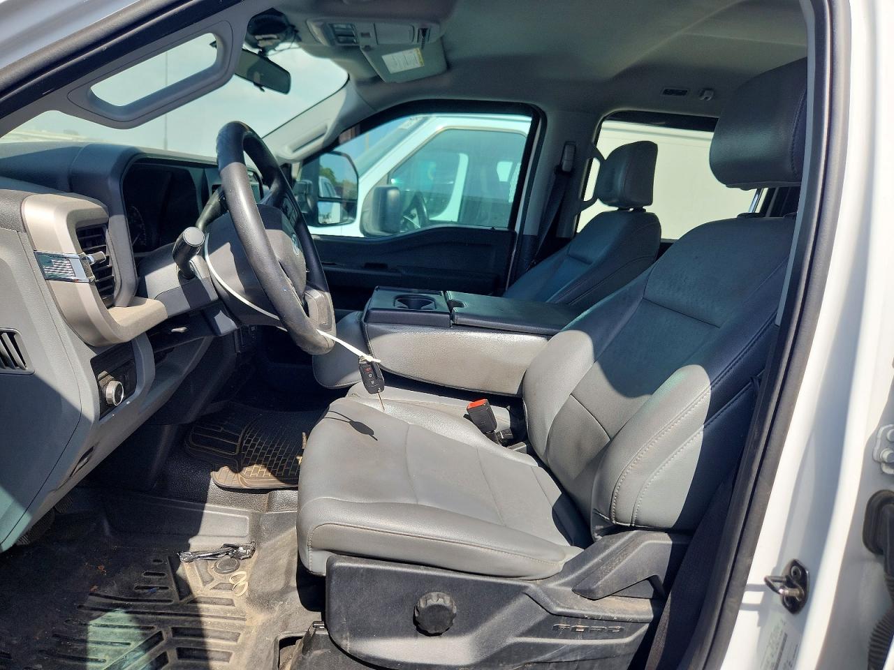 2023 FORD F350
