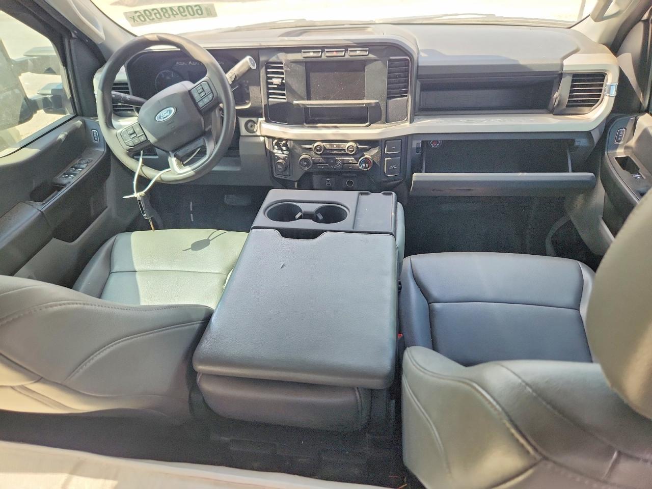 2023 FORD F350
