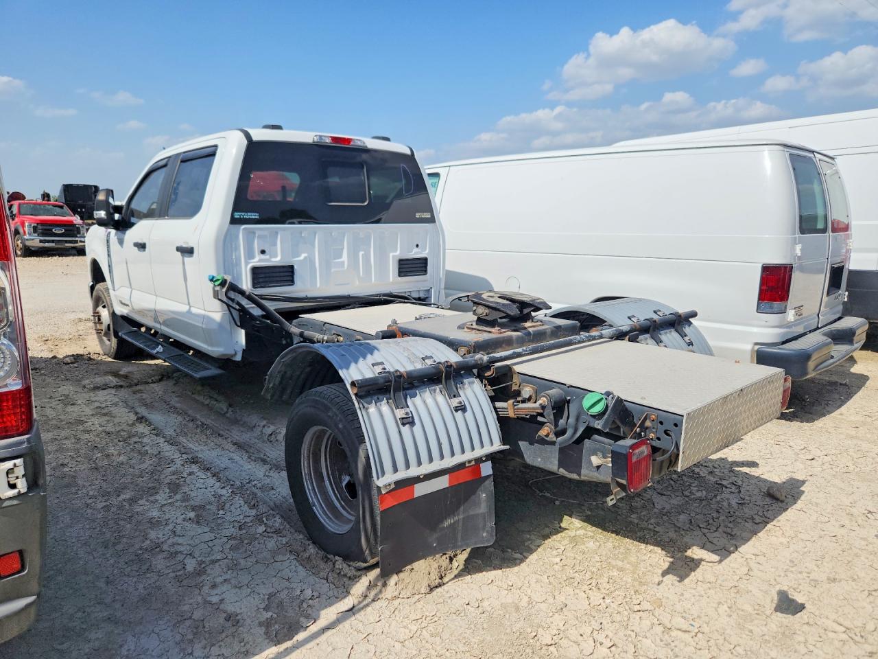 2023 FORD F350