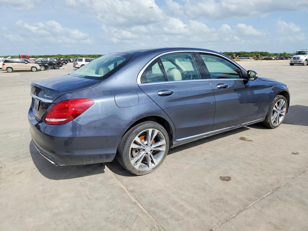2015 MERCEDES-BENZ C-CLASS