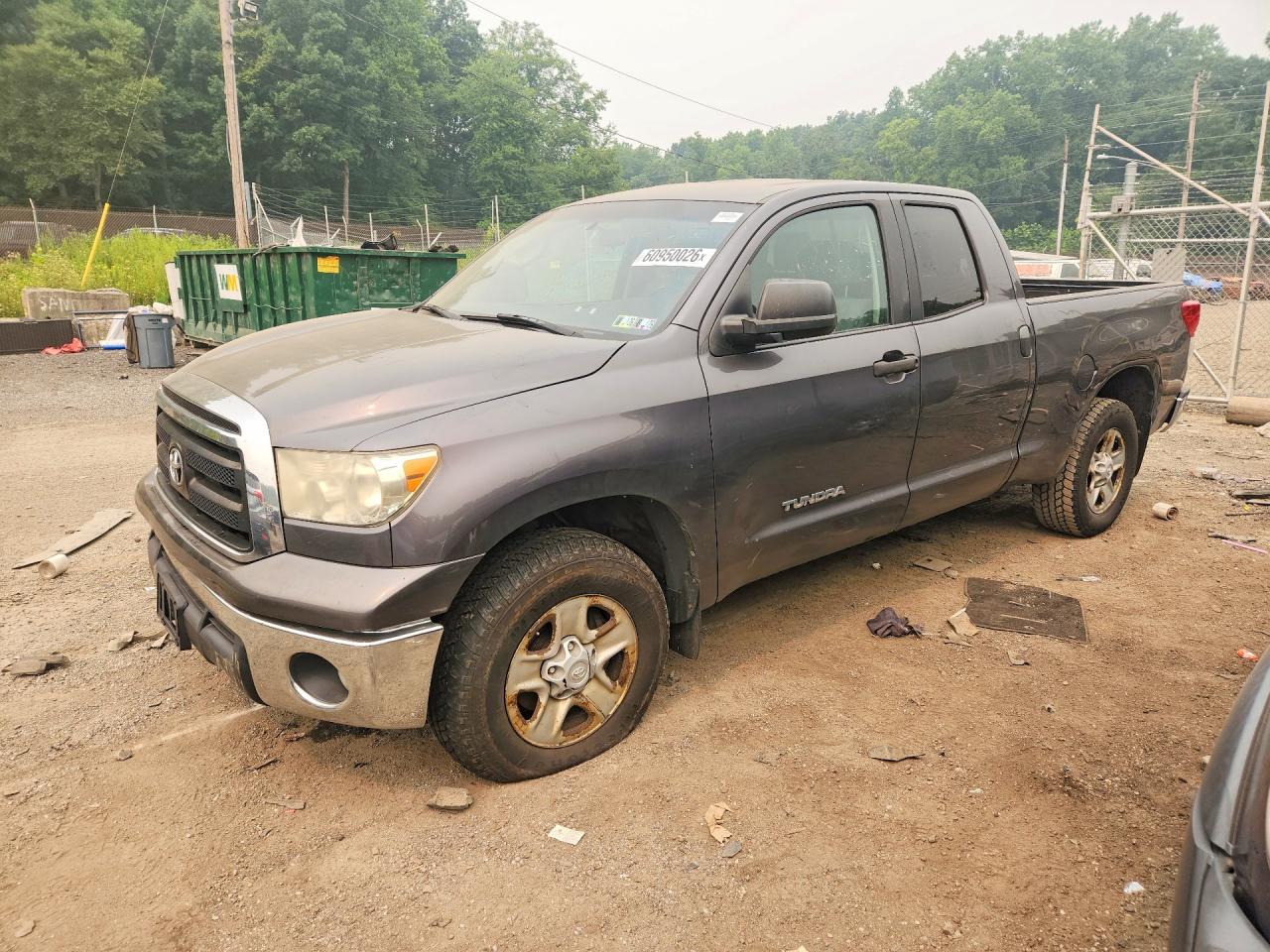 2013 TOYOTA TUNDRA
